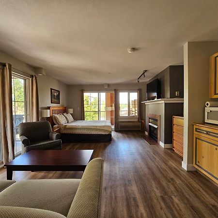 Borgata Lodge Resort Kelowna Luaran gambar