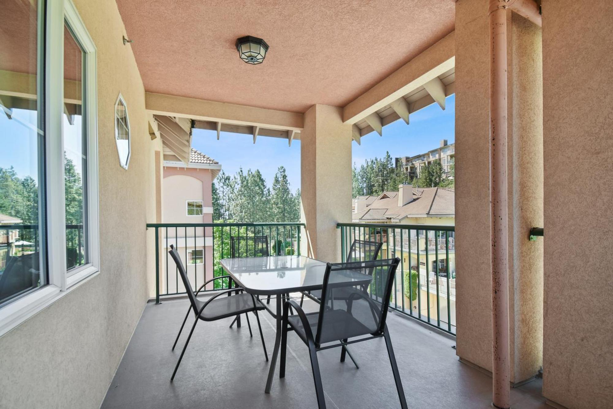 Borgata Lodge Resort Kelowna Luaran gambar